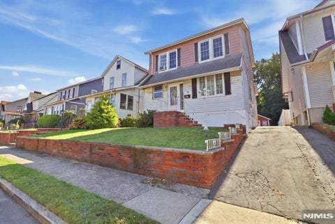 Photo of 28 Perry Street, Belleville, NJ 07109 (MLS # 26034566)