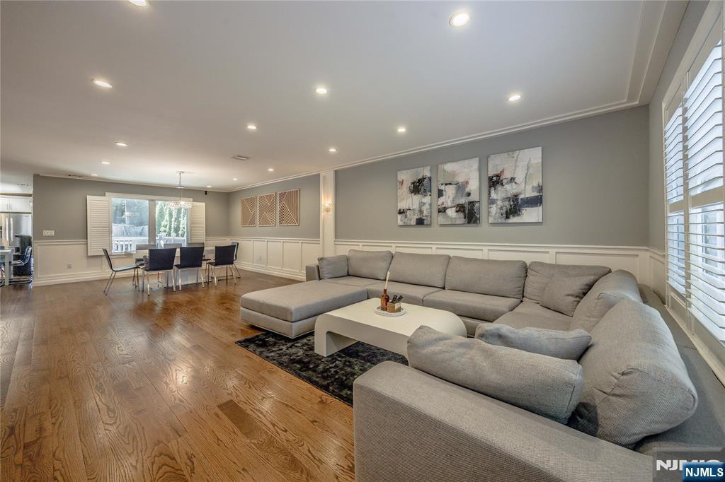 82 Monroe Avenue