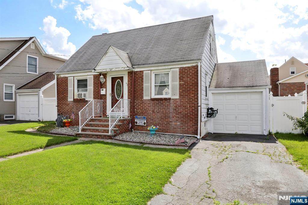 42 Ray Street