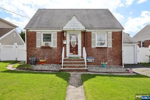 42 Ray Street, Elmwood Park, NJ 07407 - MLS#: 25016948