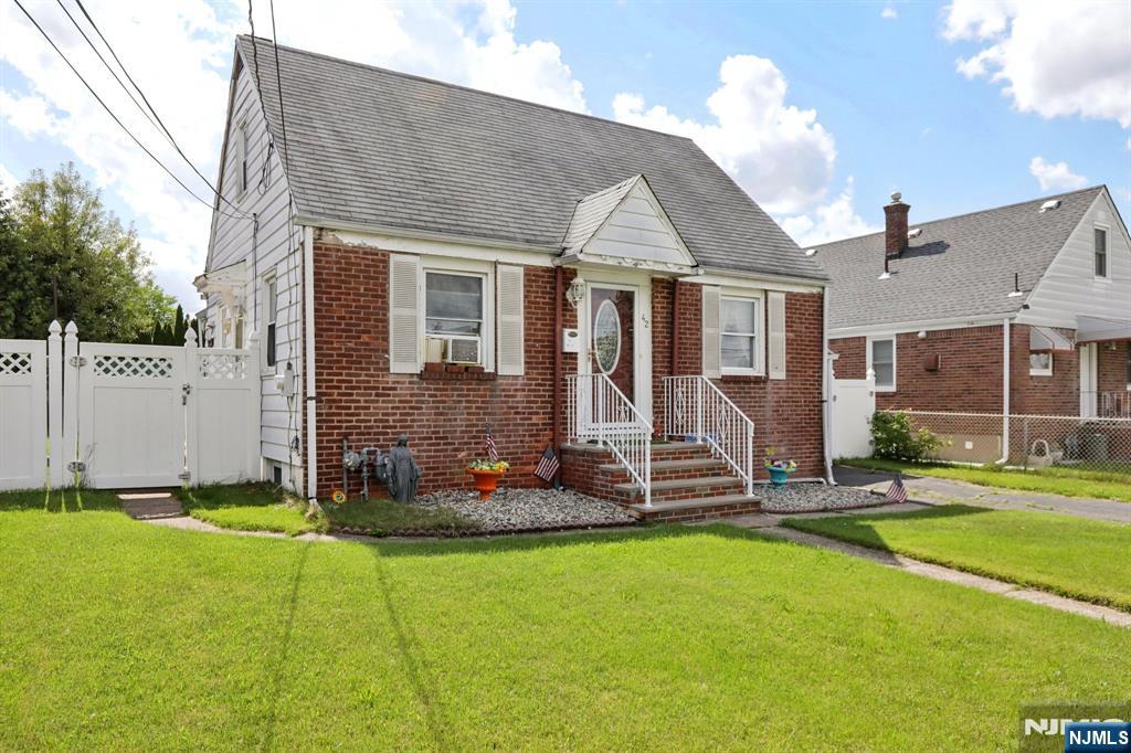 42 Ray Street