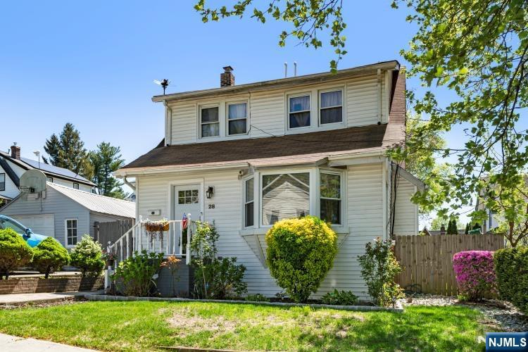 Property for Sale at 28 Elmwood Avenue, Bogota, New Jersey - Bedrooms: 3 
Bathrooms: 3 
Rooms: 6  - $524,900