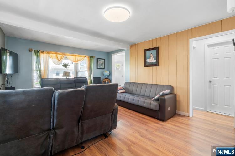 28 Elmwood Avenue