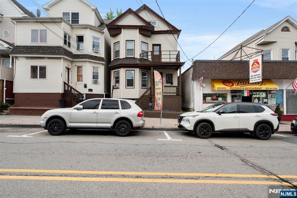 289 8th Street, Prospect Park, New Jersey - 6 Bedrooms  
2 Bathrooms  
12 Rooms - 