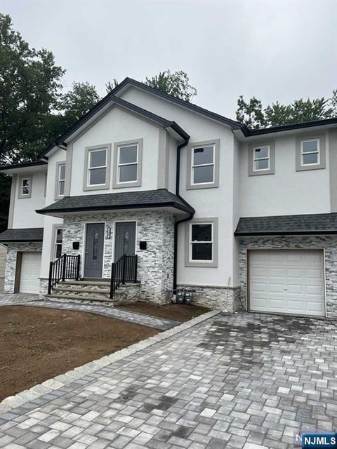 Photo of 338 Lincoln Ave #B, Elmwood Park, NJ 07407 (MLS # 26010994)