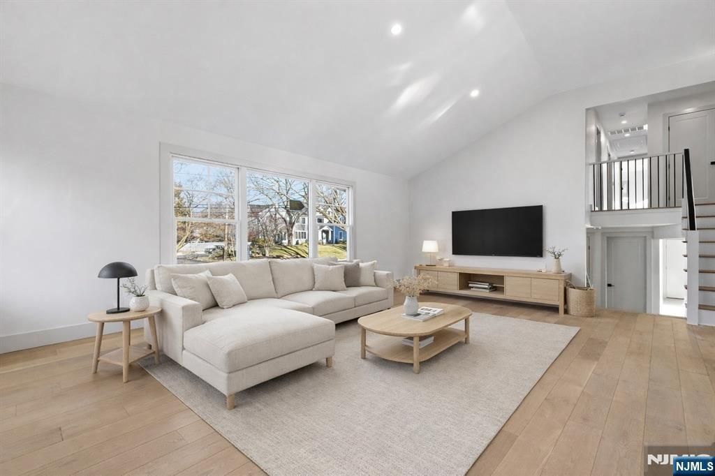 Photo of 442 Ellis Place, Wyckoff, NJ 07481 (MLS # 25043364)