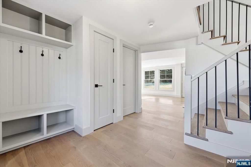 Photo of 442 Ellis Place, Wyckoff, NJ 07481 (MLS # 25043364)