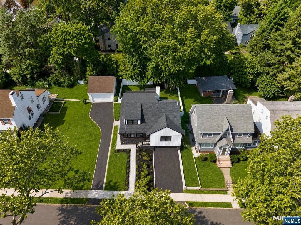 15 Elberta Road