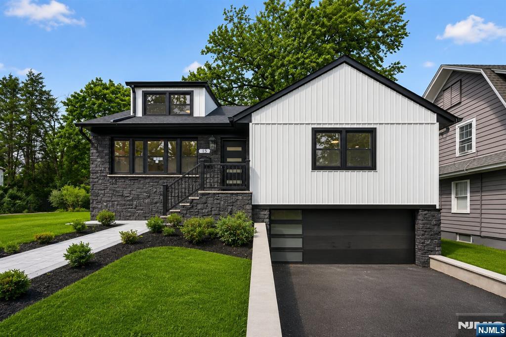 15 Elberta Road