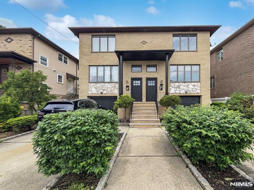 Welcome to this elegant property, tastefully updated to provide a contemporary lifestyle. Inside, a fresh coat of neutral color paint creates a soothing ambiance throughout. The kitchen is a chef's dream with an accent backsplash and a full suite of stainless steel appliances, making meal preparation enjoyable.This home exemplifies tasteful design and modern comforts. Don't miss out on the opportunity to make this your new home!