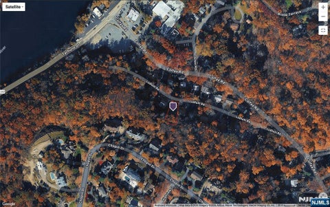 Photo of 57 Ludlum Road, Wayne, NJ 07470 (MLS # 26035056)