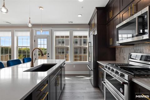 Photo of 81 Arnold Drive, Wood Ridge, NJ 07075 (MLS # 26014858)