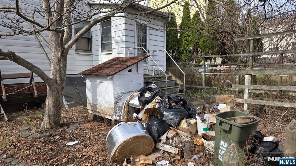 Photo of 163 Hamilton Avenue, Hasbrouck Heights, NJ 07604 (MLS # 26011696)