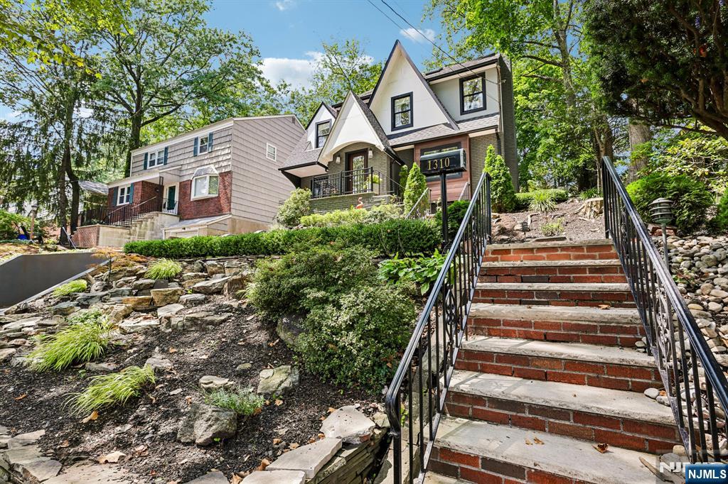 1310 Princeton Road