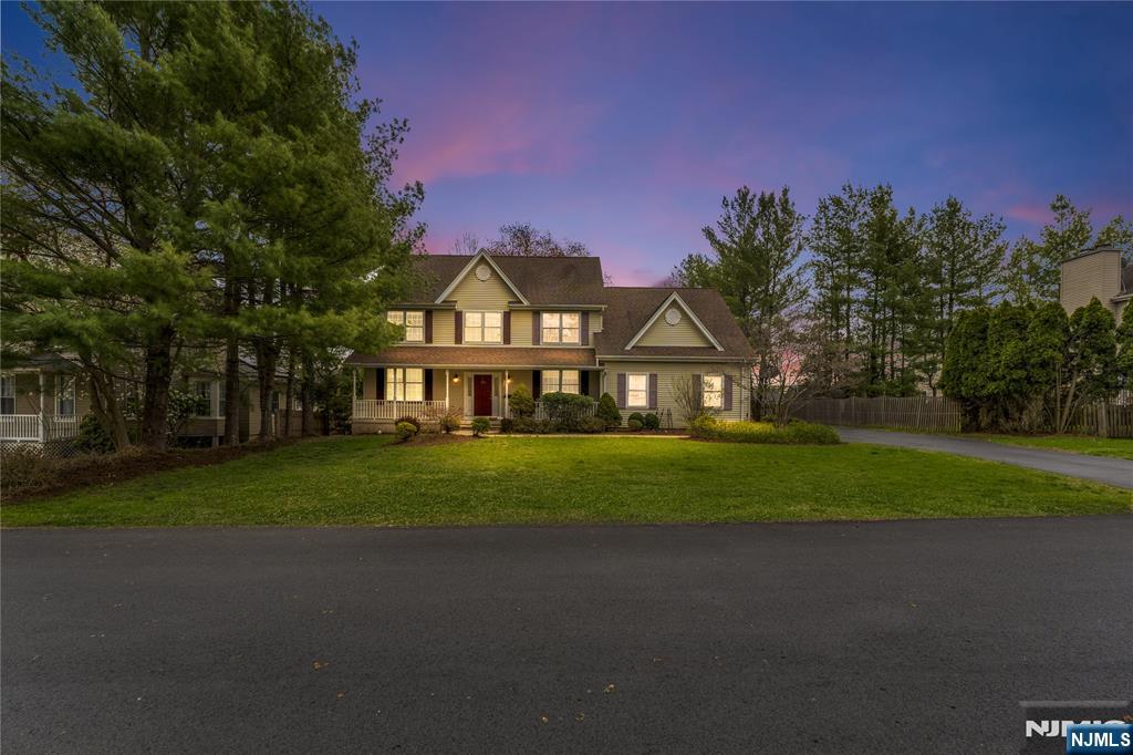 Property for Sale at 292 High Street, Norwood, New Jersey - Bedrooms: 4 
Bathrooms: 3 
Rooms: 10  - $1,275,000