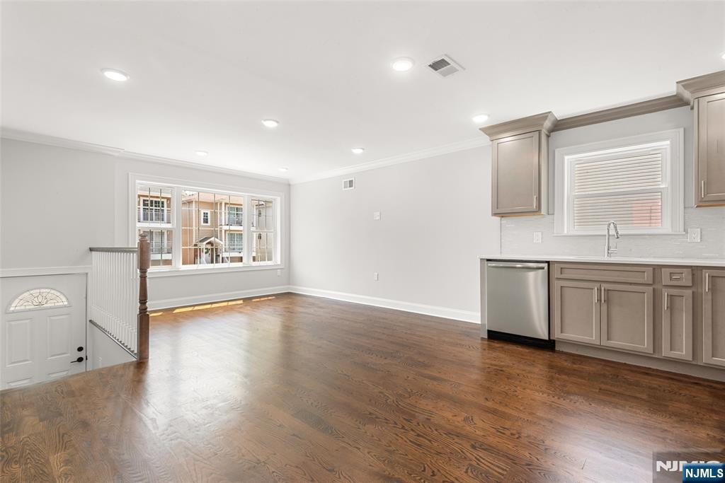 147 15th Street