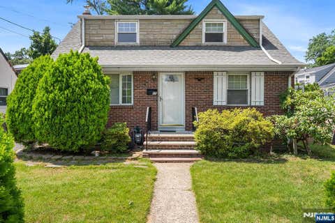 Photo of 10 Greenwich Street, Bergenfield, NJ 07621 (MLS # 26028249)