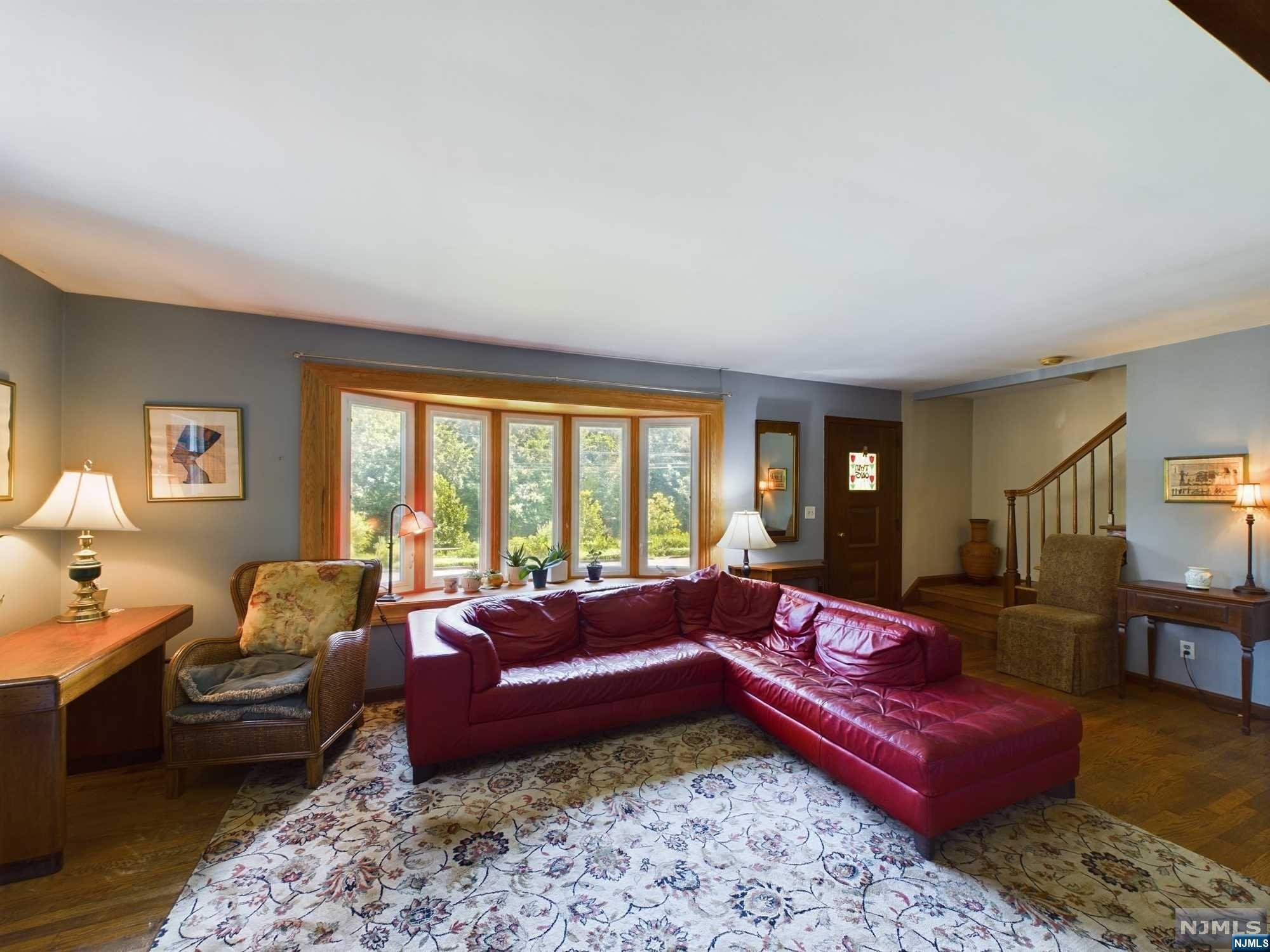 304 Lakeview Drive