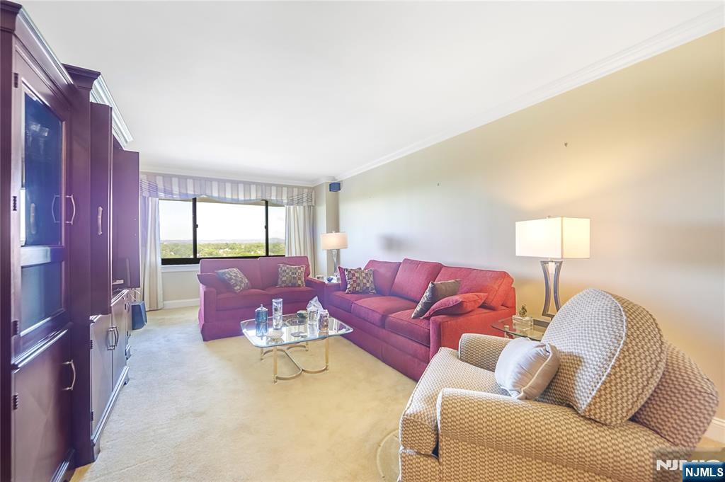 307 Prospect Avenue 11G