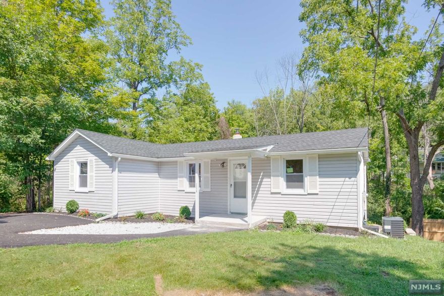 Renovated ranch home with new updates, new driveway and great deck leading to the back yard. Move in condition nothing to do but unpack and enjoy. great starter home or down sizing home. New kitchen and appliances, central air and forced hot air.