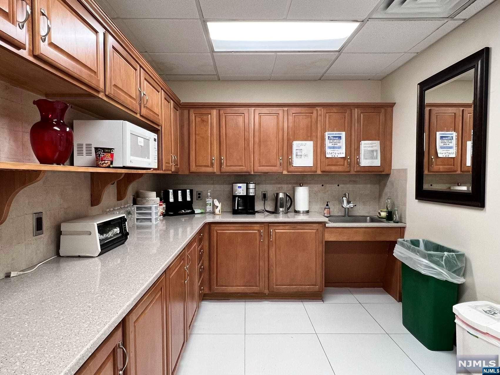 27 Bleeker Street 205
