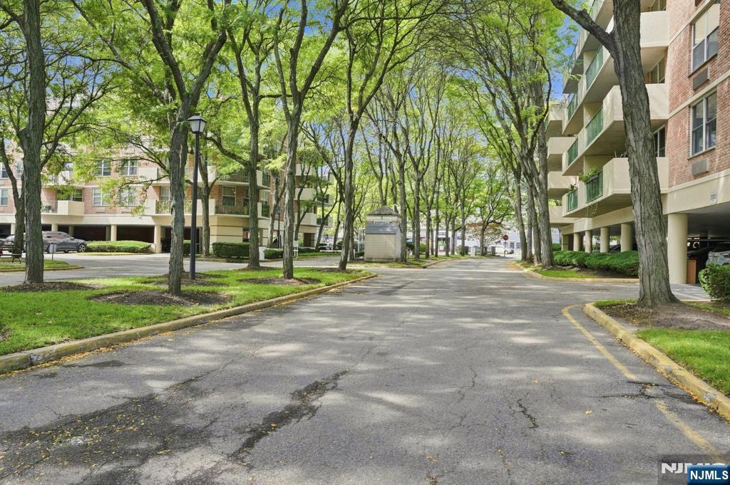 200 Grand Cove Way 2C