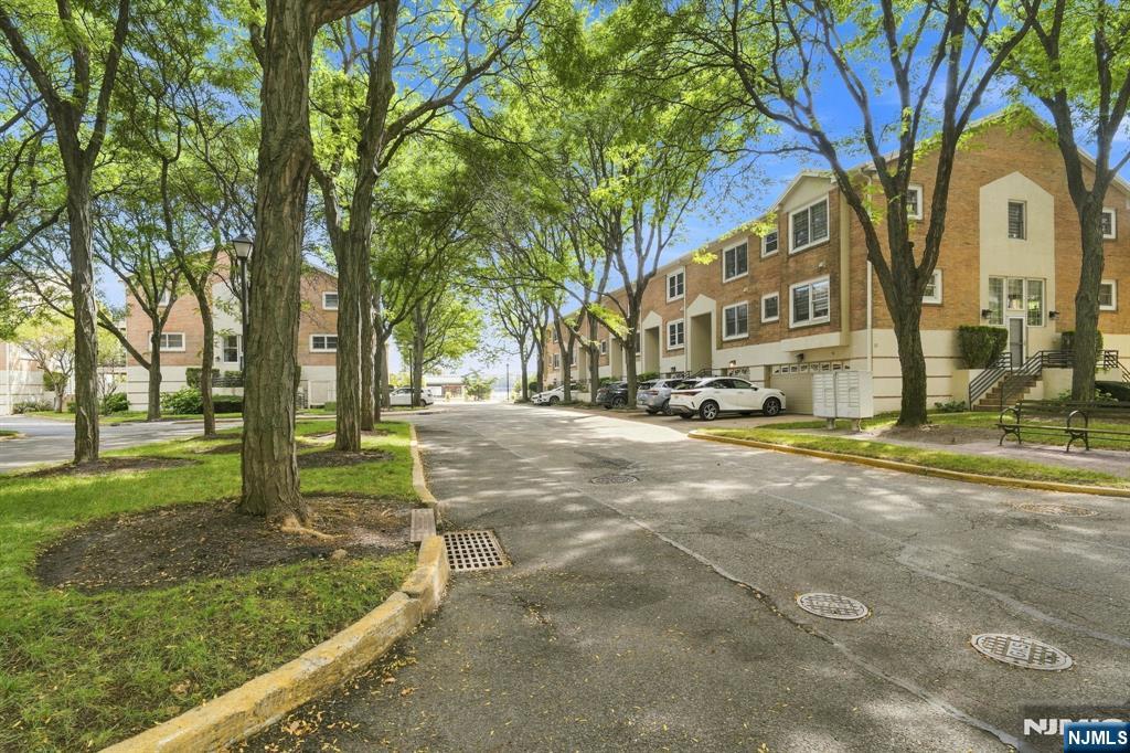 200 Grand Cove Way 2C