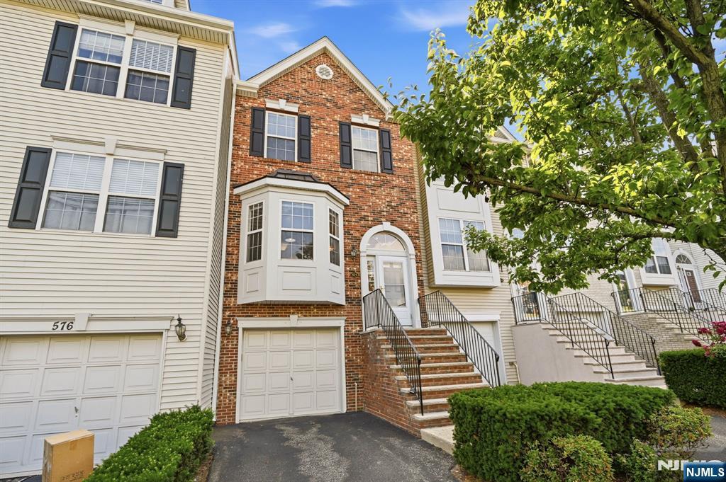 575 Coventry Drive