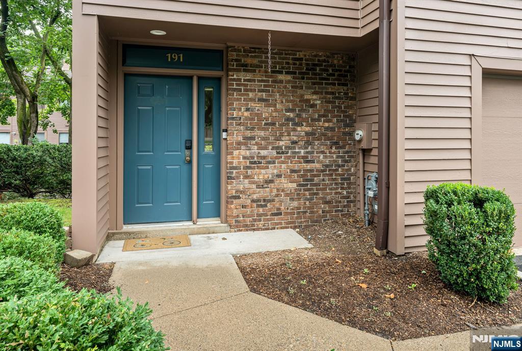 191 Yorktowne Court 191B