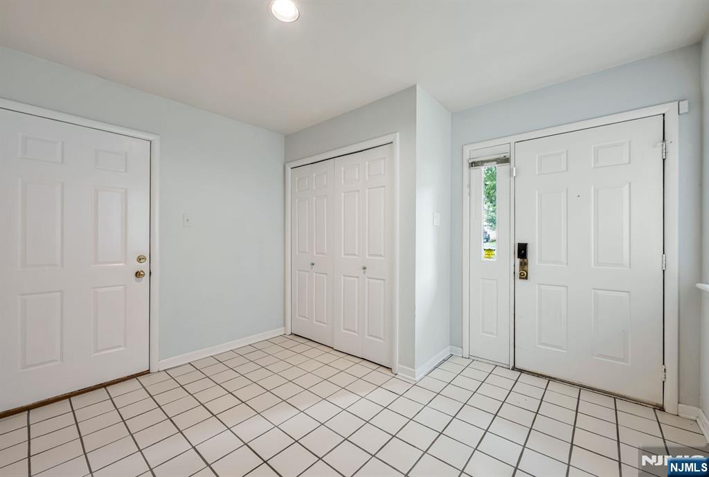 191 Yorktowne Court 191B