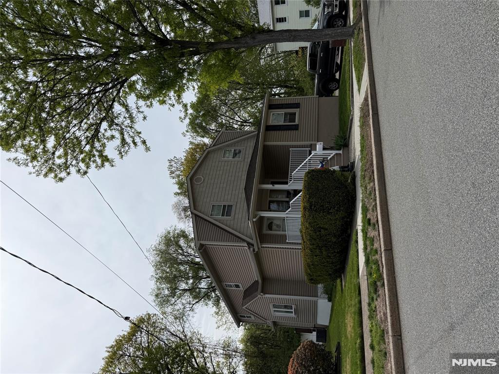 57 Oak Street