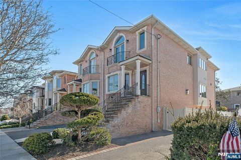 Photo of 92 Washington Avenue, Cliffside Park, NJ 07010 (MLS # 26005448)