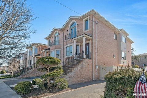 92 Washington Avenue Cliffside Park NJ 07010