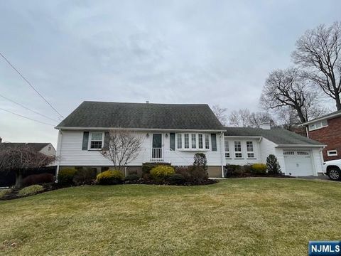 Photo of 339 Boyle Avenue, Totowa, NJ 07512 (MLS # 26001342)