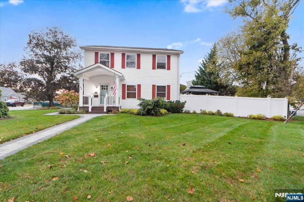 Photo of 40 Burnside Place, Wanaque, NJ 07420 (MLS # 25037588)