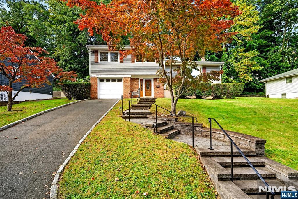 10 Hasbrouck Avenue