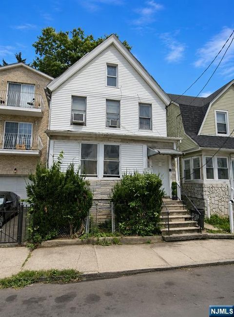 Photo of 324 S 19th Street, Newark, NJ 07103 (MLS # 26023813)