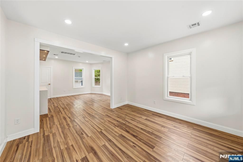 Photo of 66 Linden Avenue, Bloomfield, NJ 07003 (MLS # 26017338)