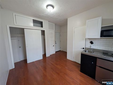 Photo of 208 Howe Ave #2F, Passaic, NJ 07055 (MLS # 26002434)