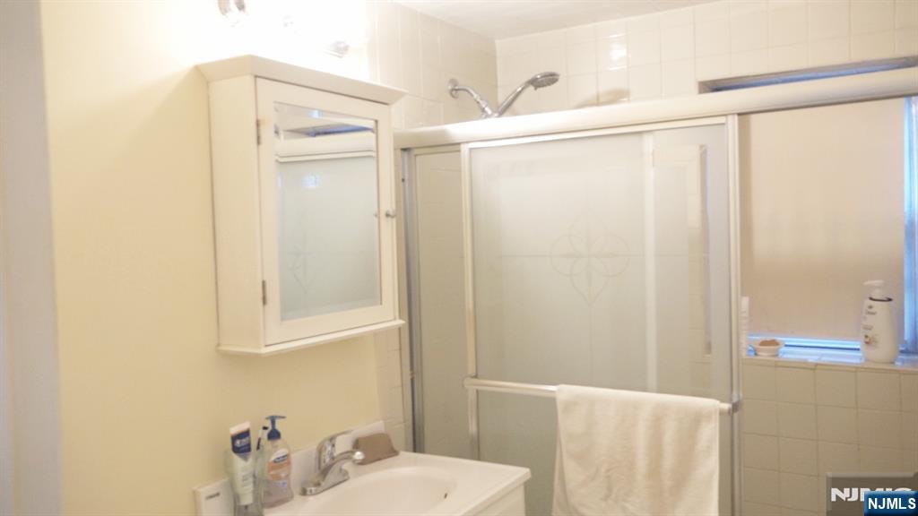 640 Franklin Avenue J1