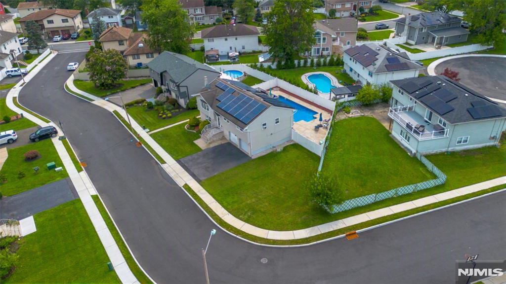 5 La Rosa Drive