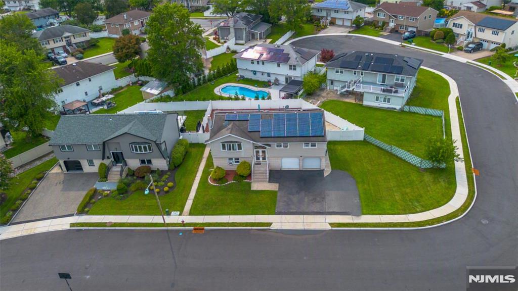 5 La Rosa Drive