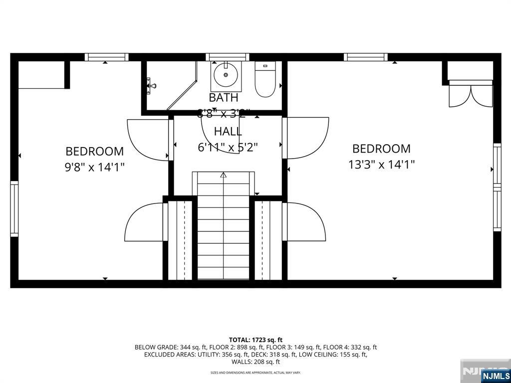 Main image without alt text