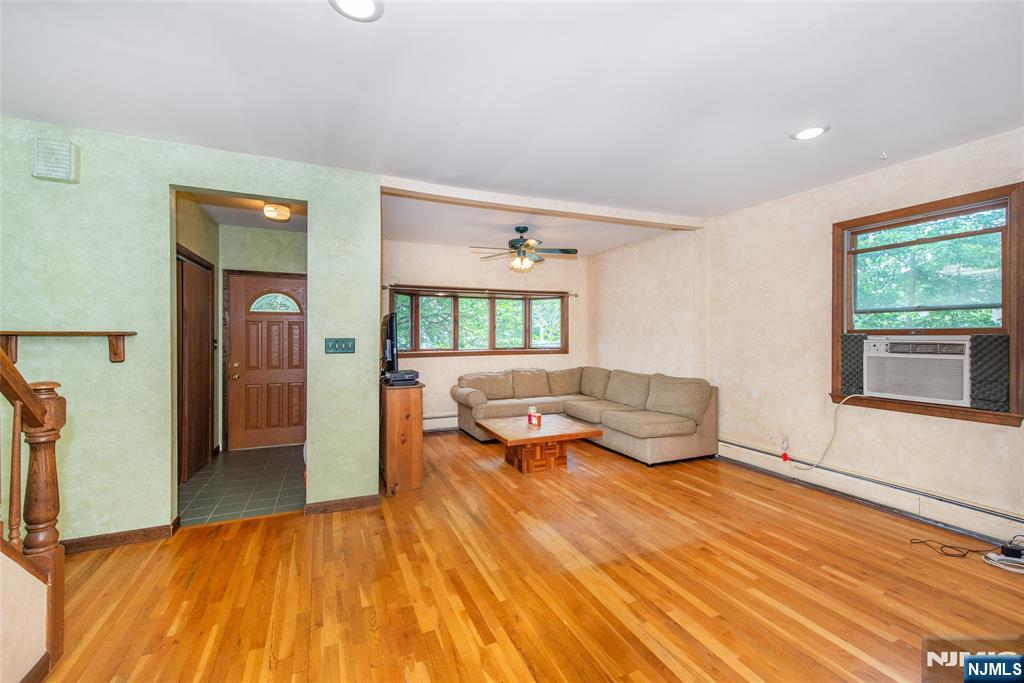 15 Kingsberry Avenue