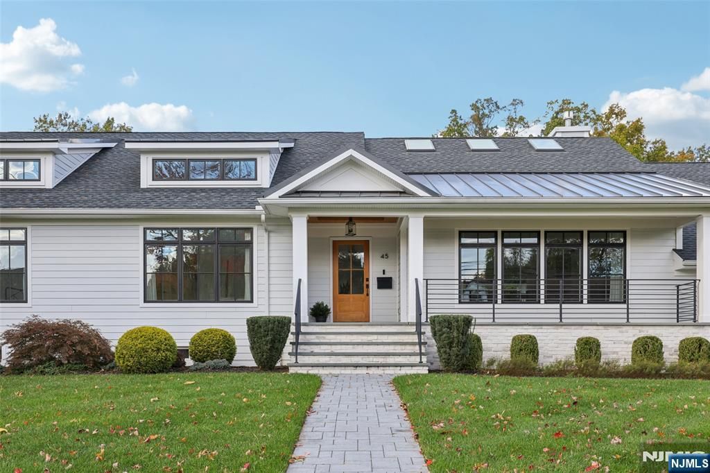 Photo of 45 Lowell Road, Glen Rock, NJ 07452 (MLS # 25037840)