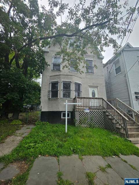 Photo of 135 Brookside Avenue, Irvington, NJ 07111 (MLS # 26030356)