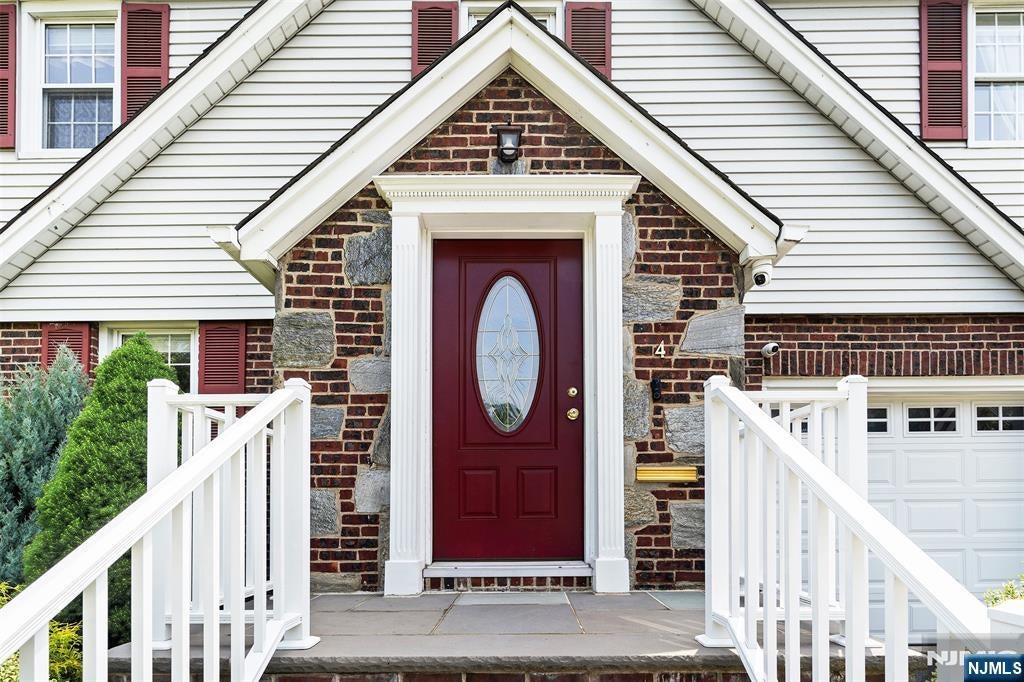 4 Saint Ann Place