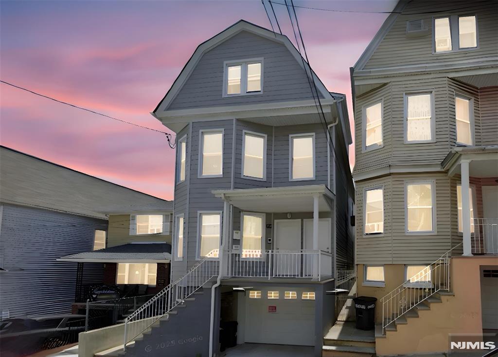 Rental Property at 90 Hoyt St 1, Kearny, New Jersey - Bedrooms: 3 
Bathrooms: 1 
Rooms: 5  - $3,000 MO.