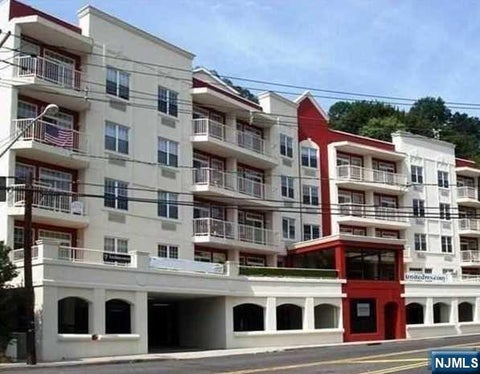 Photo of 1100 River #105, Edgewater, NJ 07020 (MLS # 26035511)