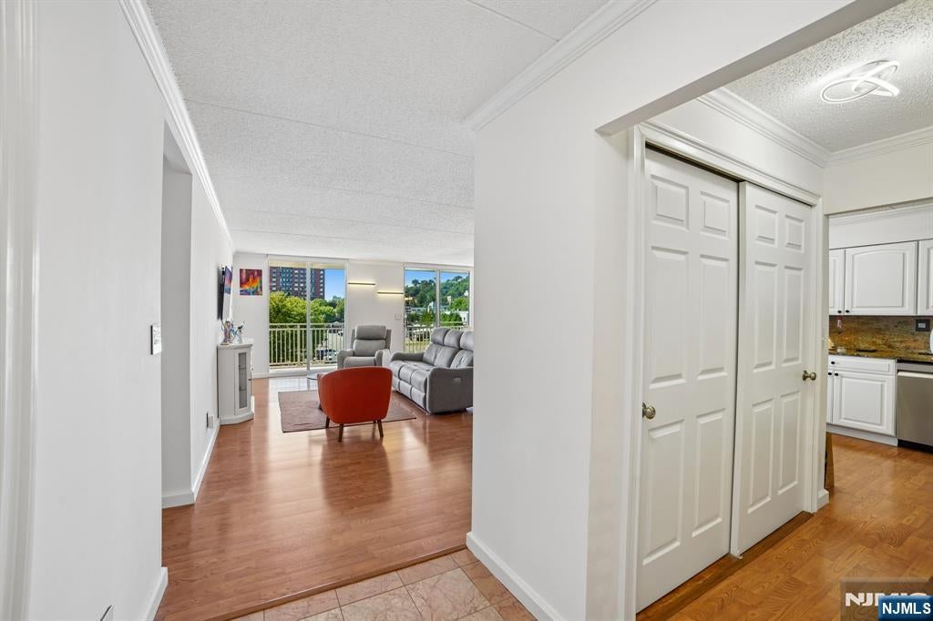 1055 River Road 312